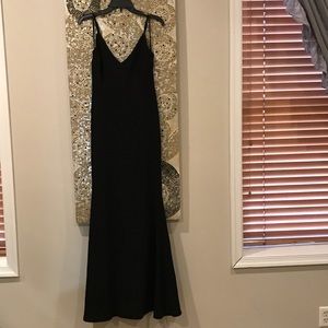lulus v neck trumpet gown